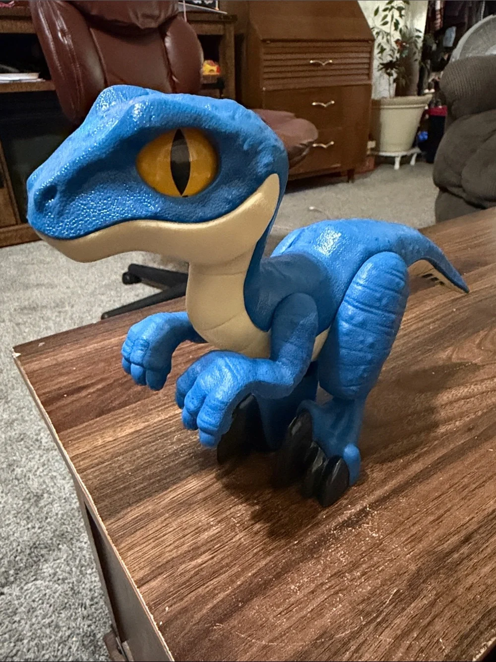 2020 Mattel Imaginex Jurassic world Raptor Dinosaur Figure 10” Blue Big Eyes